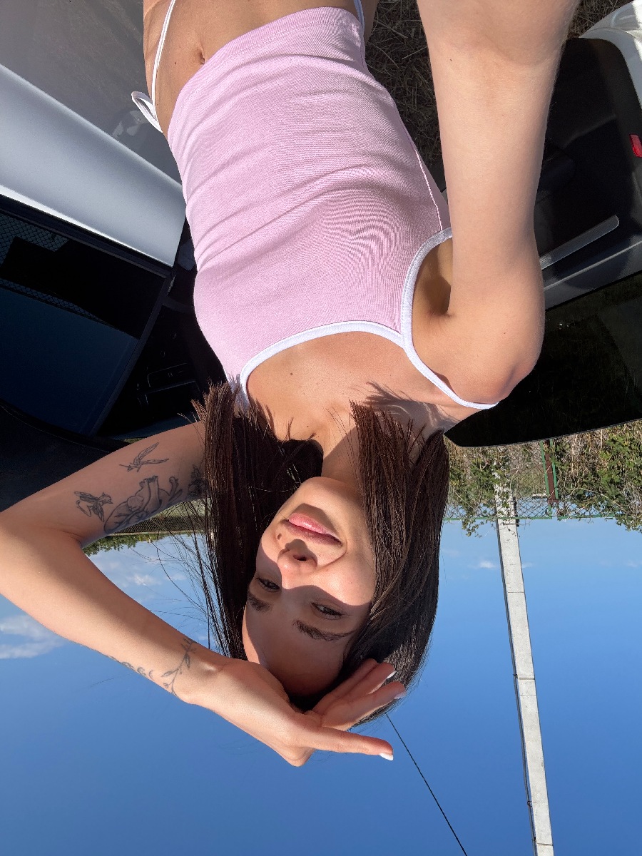 Sexy model Tina in Damascus